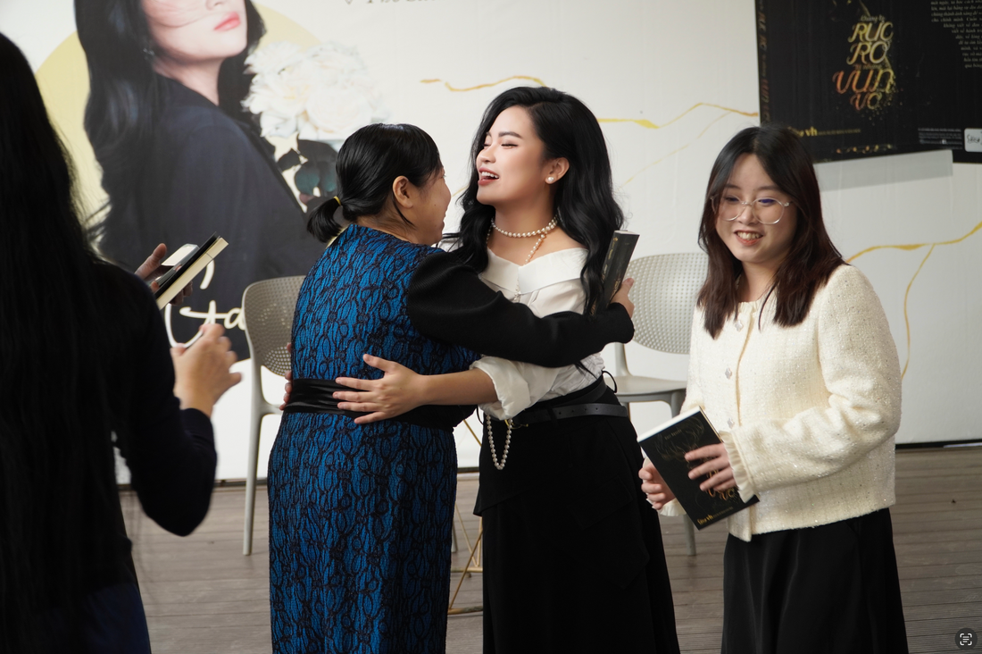 [Báo Thanh Niên] Gari Nguyễn: 'Nhà văn không chỉ là người viết sách'